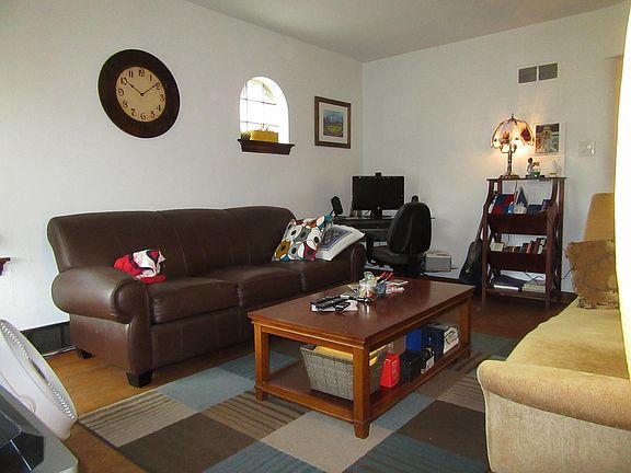4th image of 4631 Jamieson Ave #A