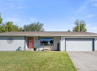 4704 E Robin Ct, West Richland, WA 99353