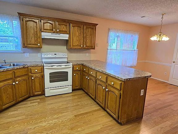 3rd image of 600 Tiffany Dr
