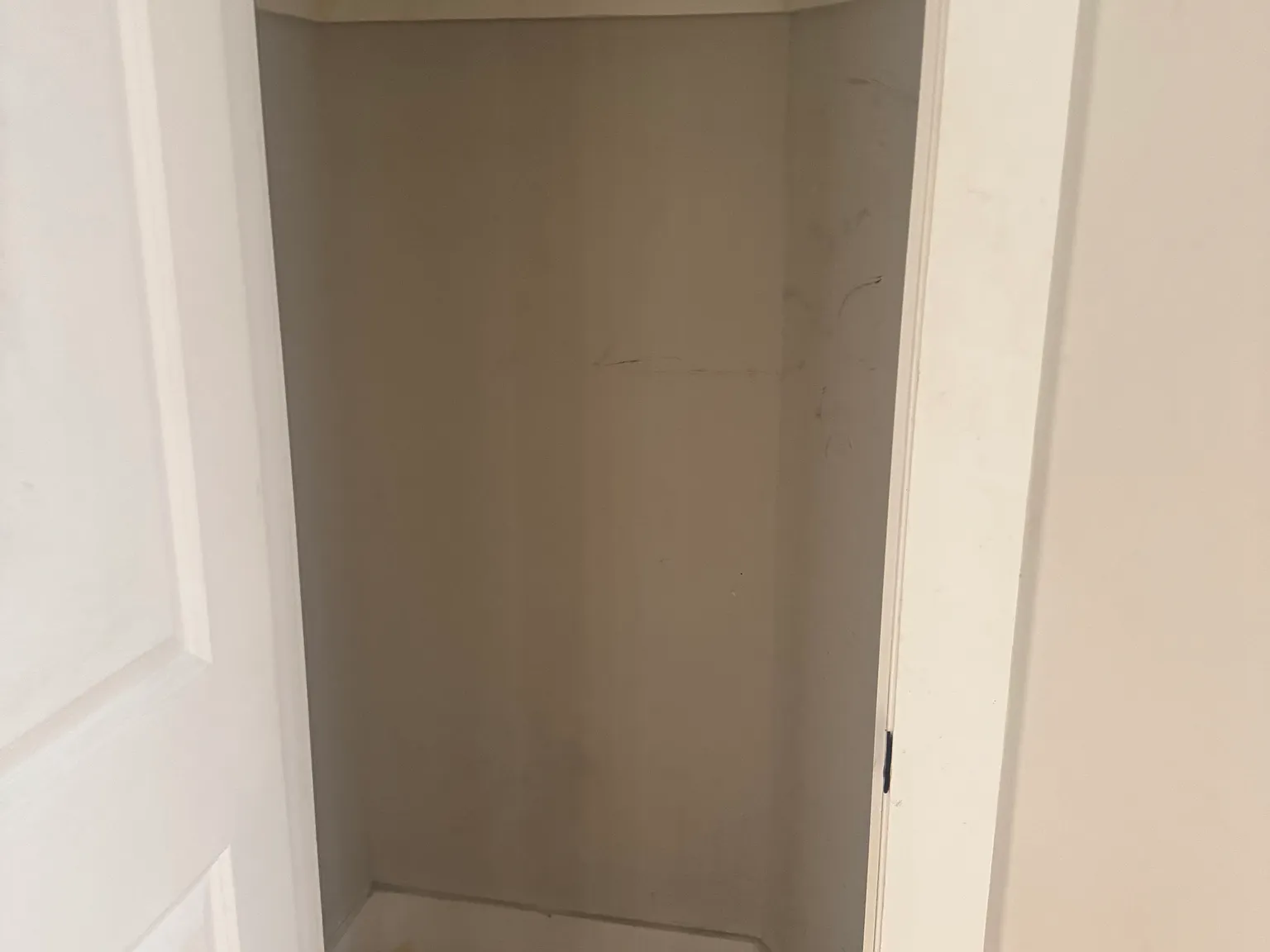 2 bed, 800 sqft, $2,295 — Photo 4