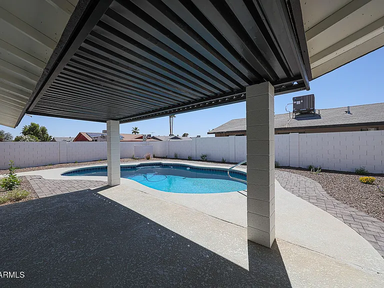 11202 N 43rd Dr — Photo 28