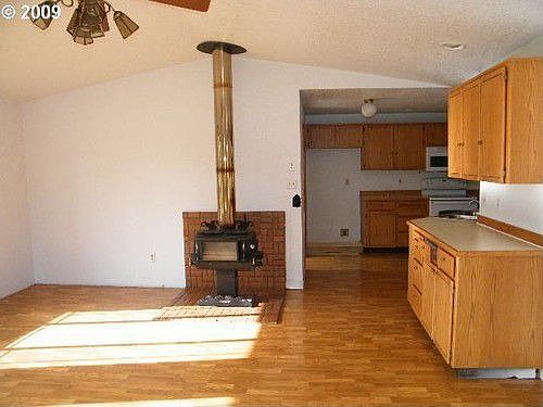 5th image of 9714 NE 119th St