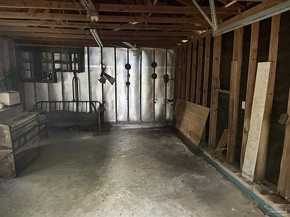 3rd image of 2505 N X St