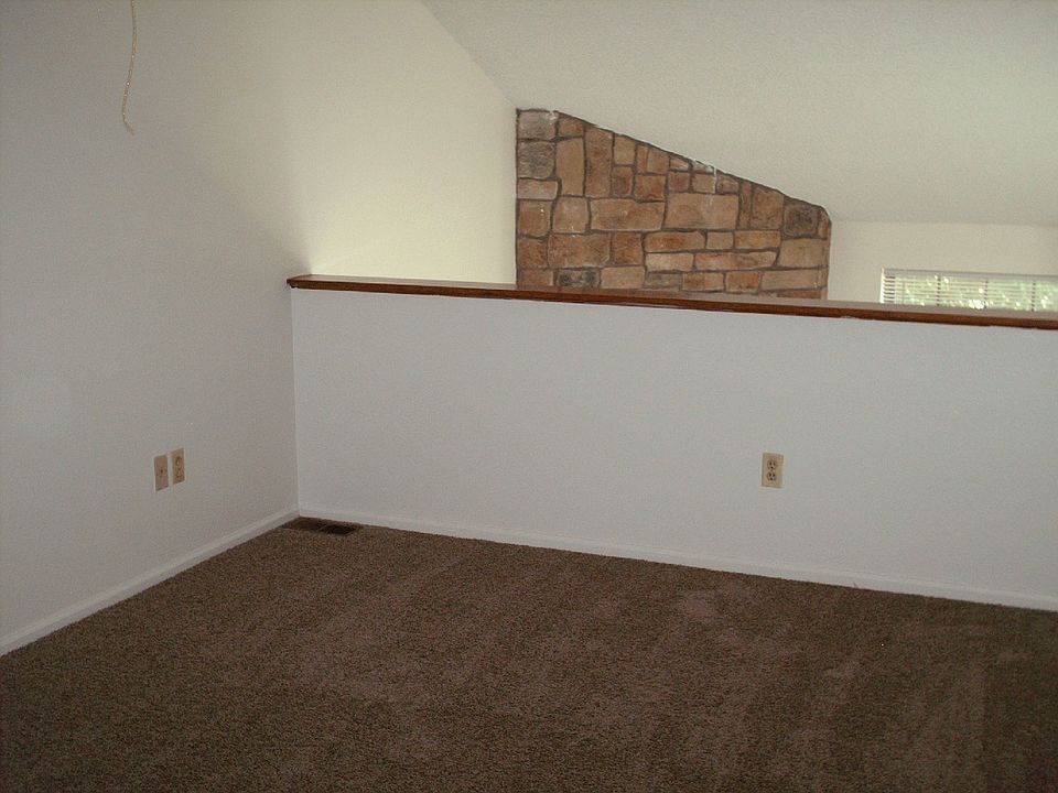 2nd image of 15999 E Alaska Pl APT A