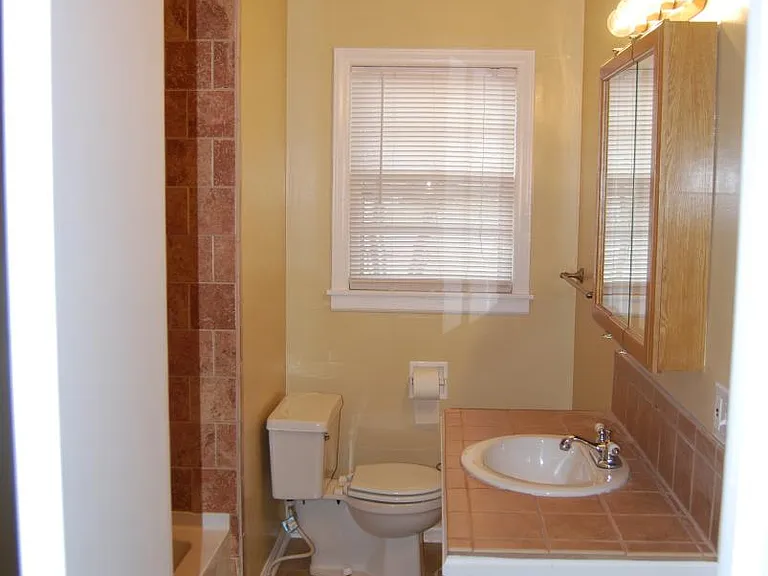 1512 SW Highway Ln — Photo 3