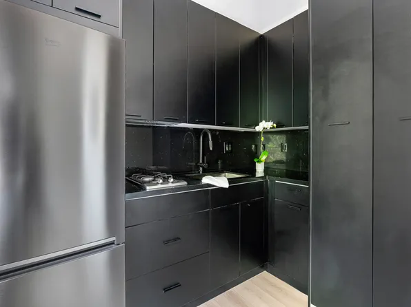 1408 W 2nd St #1, Los Angeles, CA 90026
