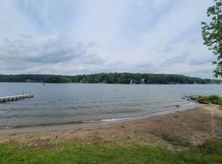 96 Hickory Dr, Coventry, CT 06238