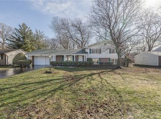 566 Black Walnut Dr, Rochester, NY 14615