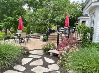 2740 Sun Meadow Dr, Chesterfield, MO 63005