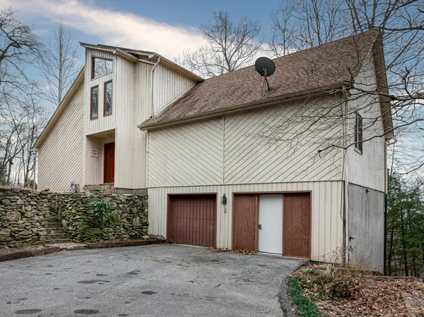 114 Ballantree Dr, Asheville, NC 28803