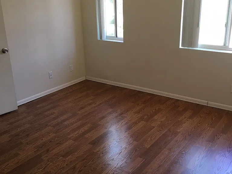 7405 Charmant Dr #2404 — Photo 2