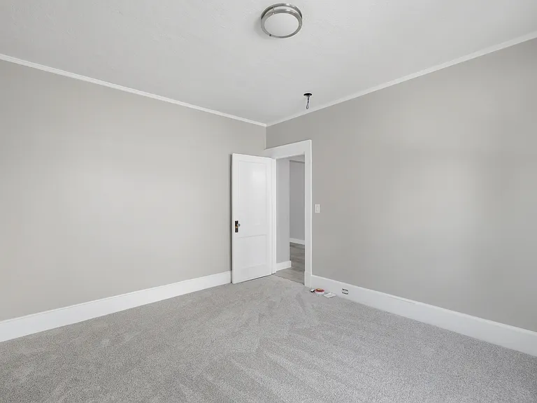 19 1/2 Balcom St #1 — Photo 11