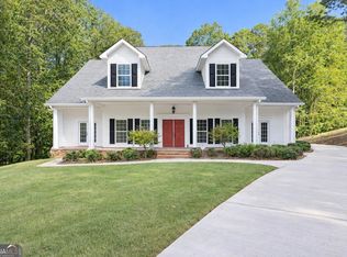 107 Cameron Pointe Dr, Lagrange, GA 30240