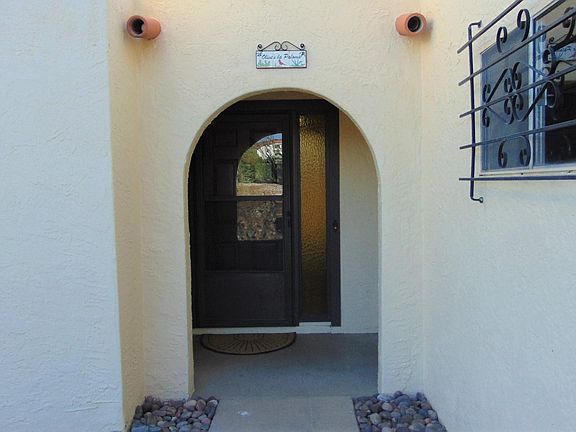 3rd image of 965 W Camino Guarina
