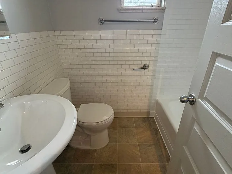7400 W 10th Ave — Photo 57