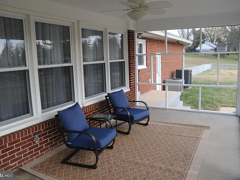 16632 Alden Ave — Photo 6