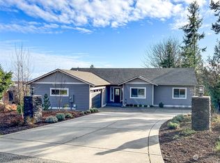 90 Pioneer Dr, Port Ludlow, WA 98365