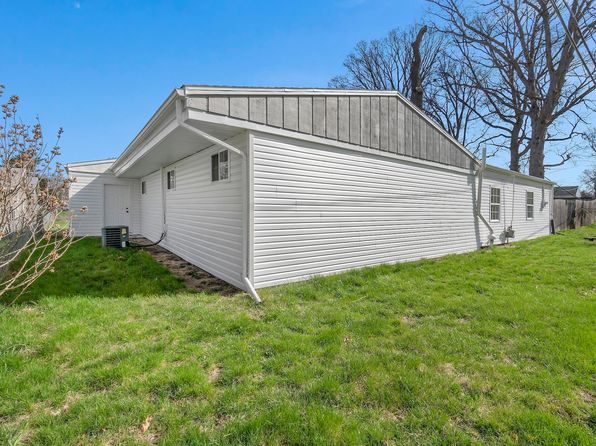 2817 Waynedale Blvd, Fort Wayne, IN 46809