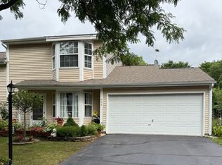 404 Lauren Ln, Island Lake, IL 60042