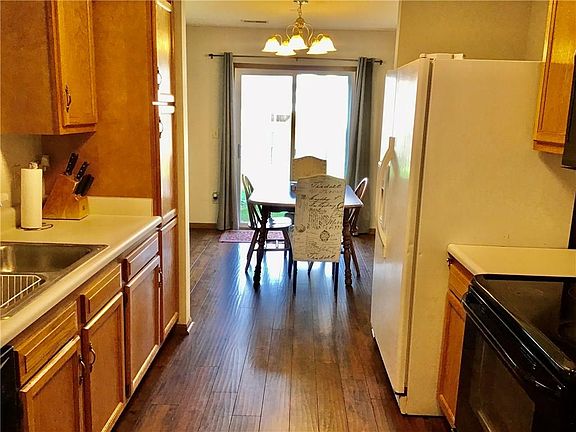 4th image of 1722 Ashley Dr
