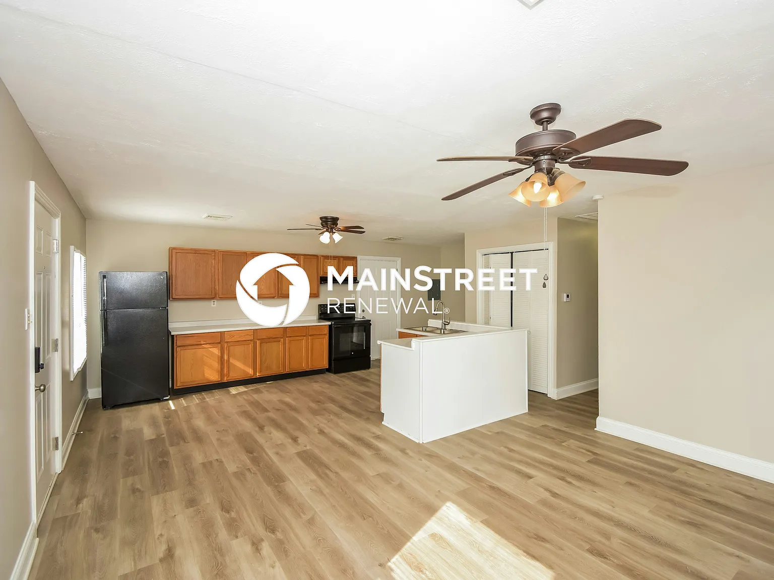 1325 S Ewing St — Photo 2