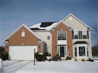 4413 Hillside Dr, Akron, OH 44321