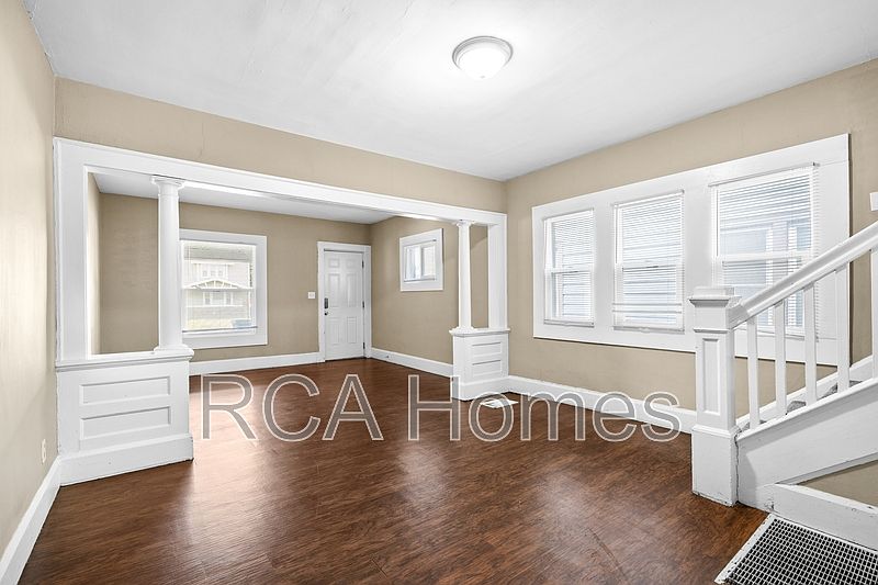 1st image of 4118 E Washington St