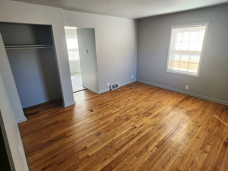 4470 Redman Ave — Photo 4