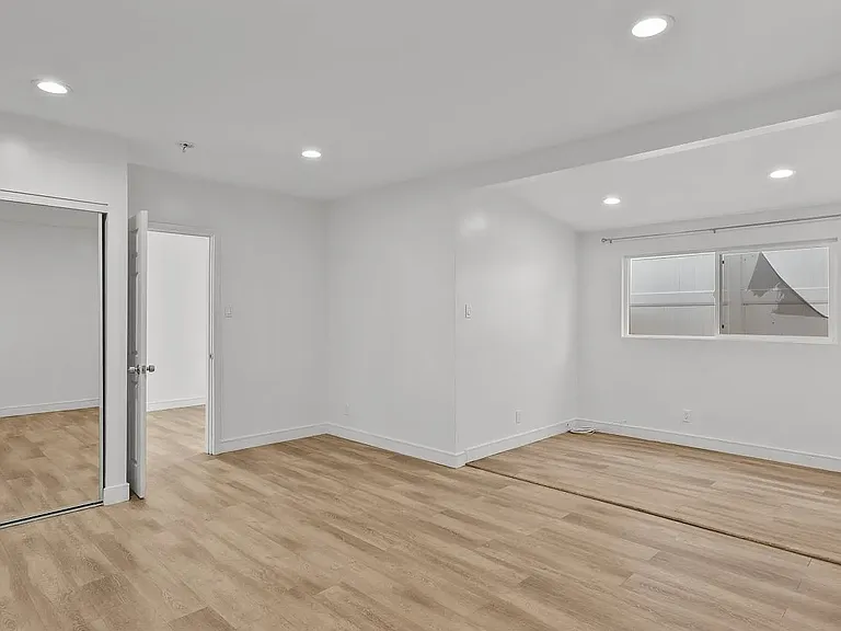 5653 Buffalo Ave — Photo 15