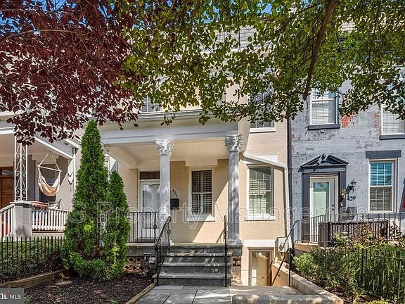 3rd image of 431 Manor Pl NW