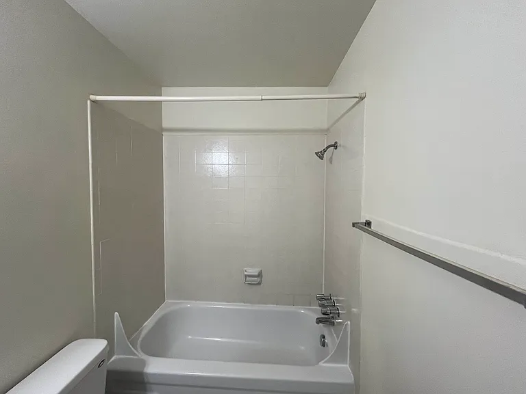 674 N Main St #674 — Photo 10