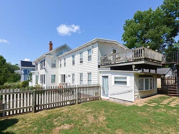 3rd image of 9 Vine St #1