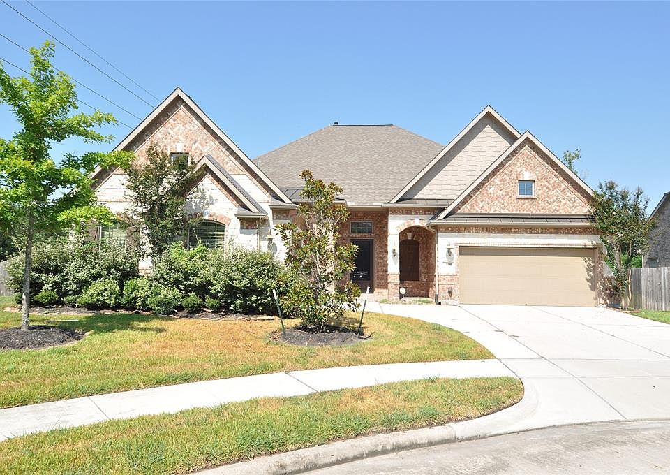 1st image of 15818 Tremout Hollow Ln