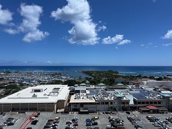3rd image of 1555 Kapiolani Blvd APT 1901