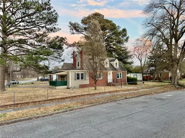 114 Haven Dr, Norfolk, VA 23503