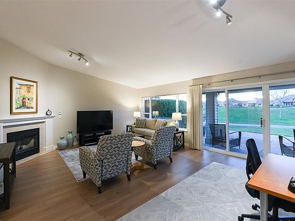 3rd image of 3100 Kensington Cres #14