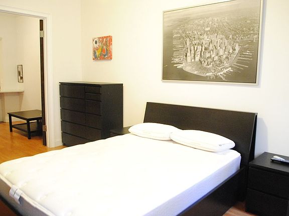 2nd image of 252 W 47th St APT 17