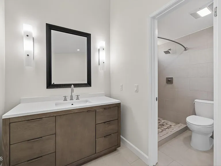 1502 Briarglen Ave — Photo 21