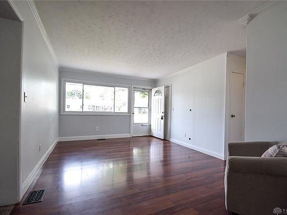 4th image of 518 Adeline Ave