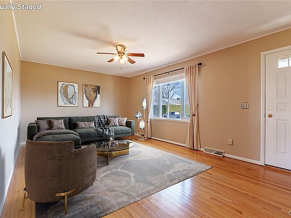 4th image of 1764 N George St