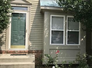 5304 Buxton Ct, Alexandria, VA 22315