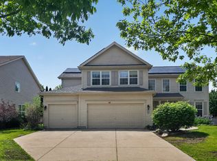 785 Barclay Dr, Bolingbrook, IL 60440