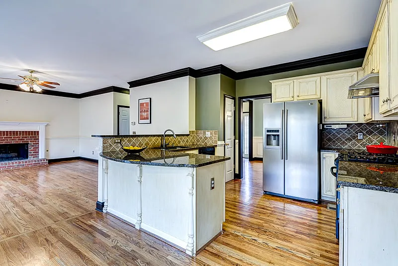 Photo 2 of 15 - 1599 Brentwood Dr - Marietta, GA Building Photo - 1599 Brentwood Dr