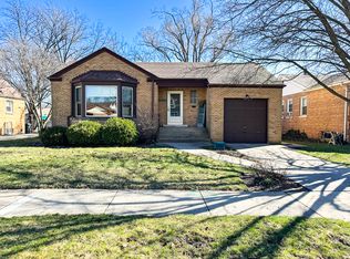 18525 Gladville Ave, Homewood, IL