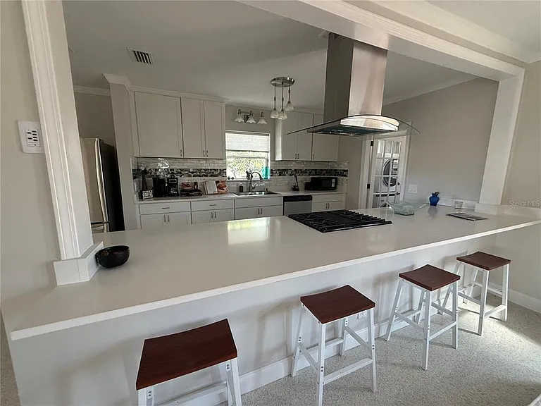 6407 1st Palm Point St — Photo 4