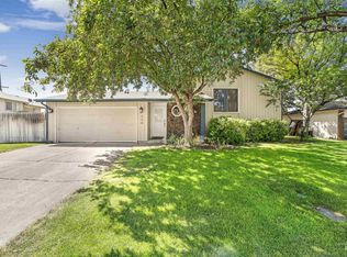 324 Meadows Ln, Twin Falls, ID 83301