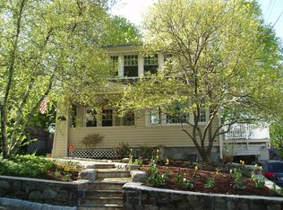 5 Olmstead Pl, Norwalk, CT 06855