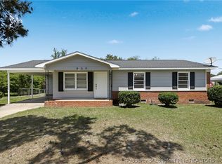 839 Fresno Dr, Fayetteville, NC 28303