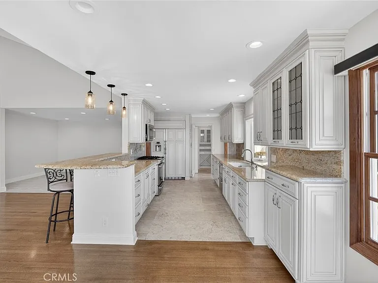 32201 Sea Island Dr — Photo 30