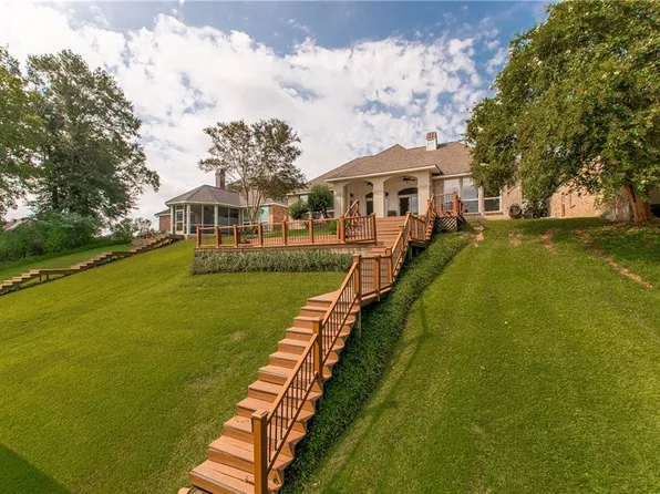 12312 River Highlands Dr, Saint Amant, LA 70774